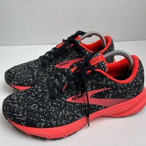 Brooks Womens Launch 7 White/Black/Fiery Coral Running Shoes Size 10 US.